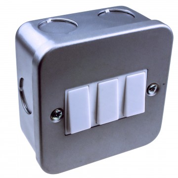 Single Gang Metal Clad Steel UK 3 Way Switch with Cable Entry Points