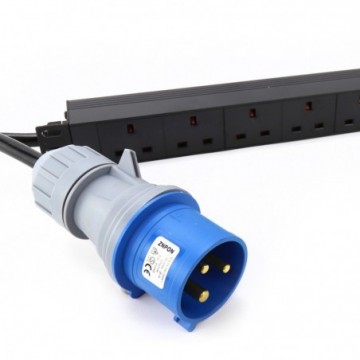 PDU UK Sockets  8 Way to 32A Commando Power Distribution Unit Horizontal 3m