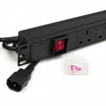 PDU UK Sockets 6 Way with C14 IEC Plug Power Distribution Unit Horizontal 3m